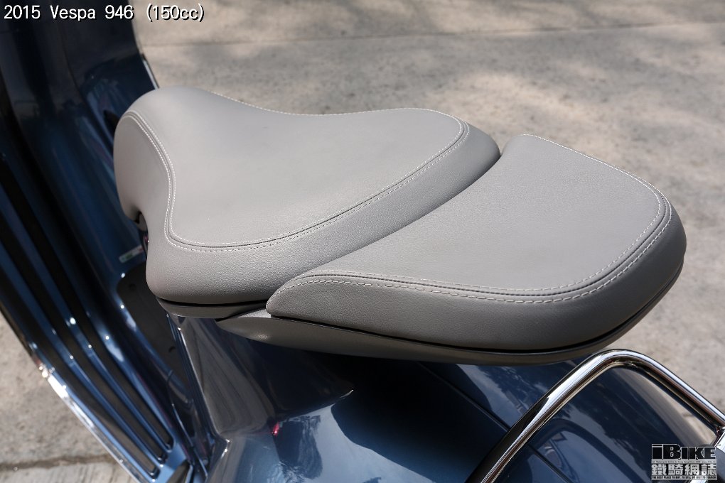 Vespa 946 (14)